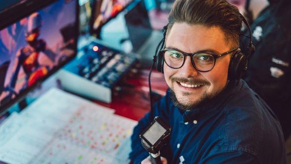 ANCHORMAN: STEVE DAY HAS A BIG VOICE AND A PASSION FOR COMMENTARY