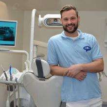 Damjanovich László - fogorvos