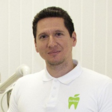 Takács Dániel - fogorvos