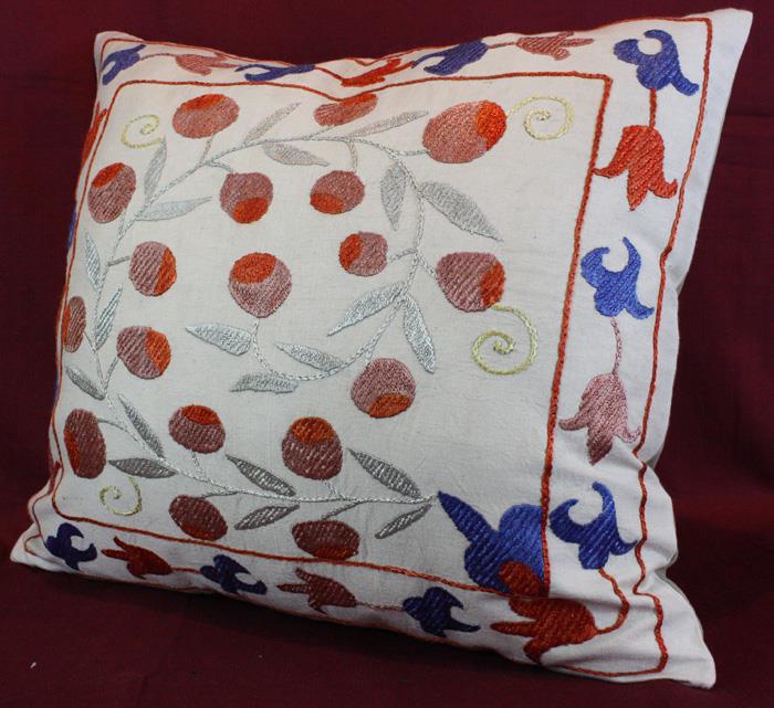 Carpets C22 Silk Cushion Pillow Cover Carpets C22 Silk Cushion Pillow Cover