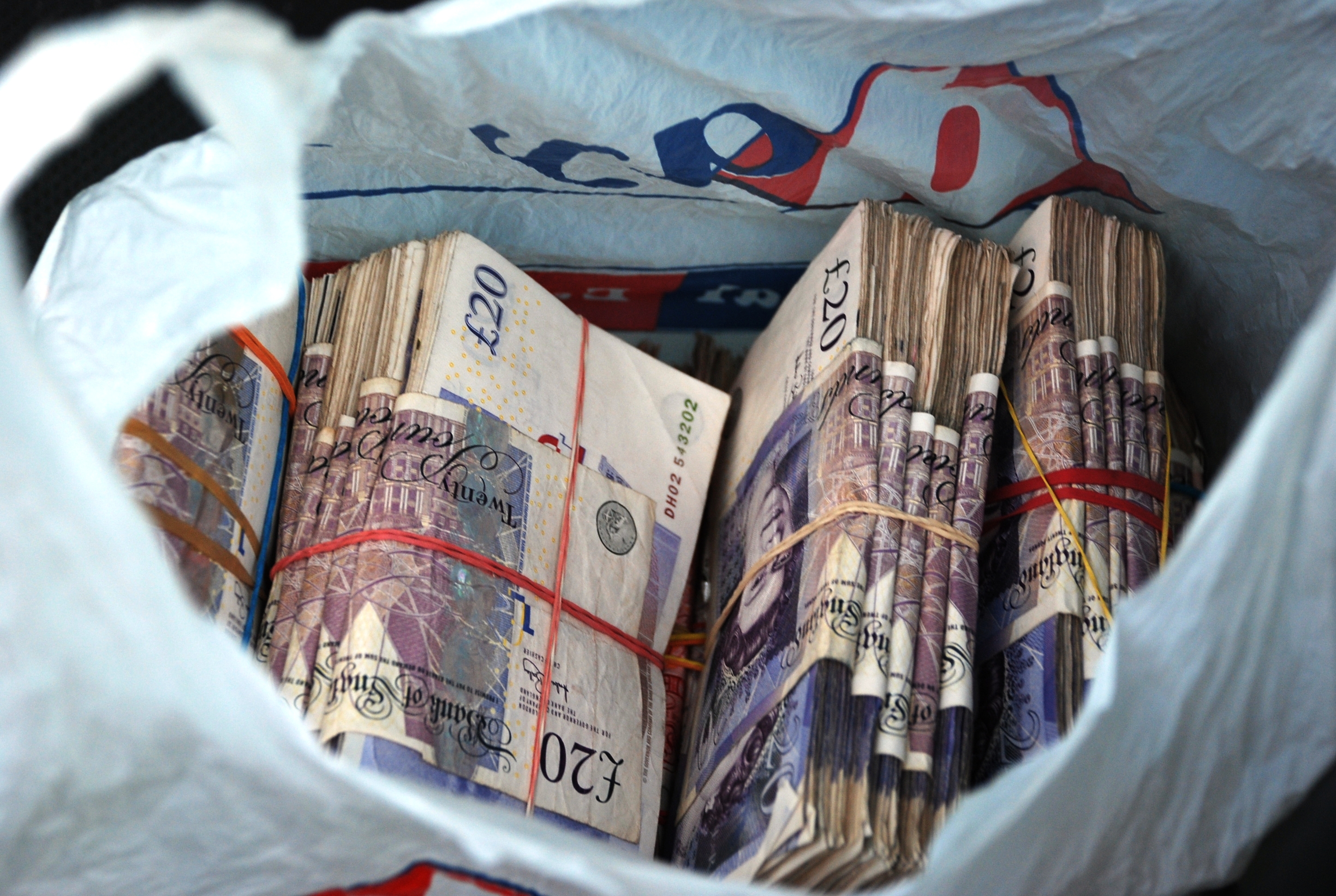 £100k Class A drugs gang taken off streets