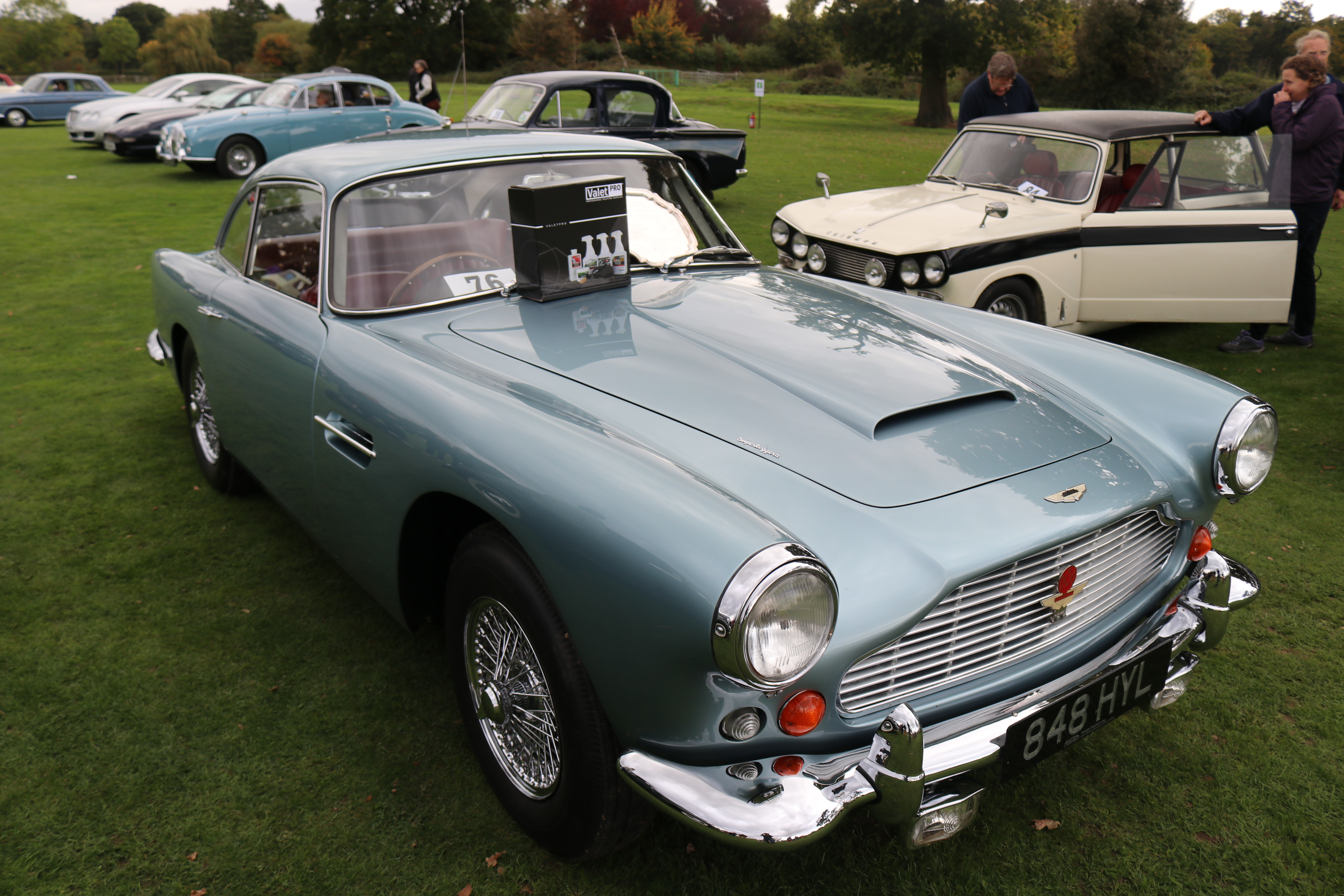 Vintage vehicle rally in Ascot raises £6,000 for Sunninghill charity