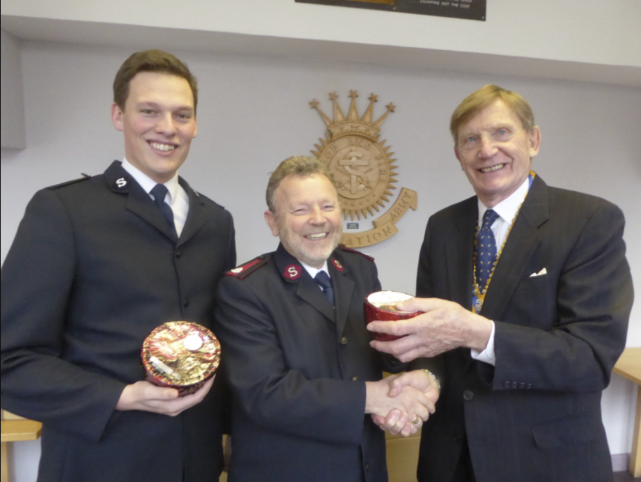 Reading Rotary Club provides Christmas Puddings for Salvation Army hampers