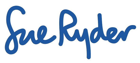 Sue Ryder volunteer from Wokingham recognised at national award ceremony