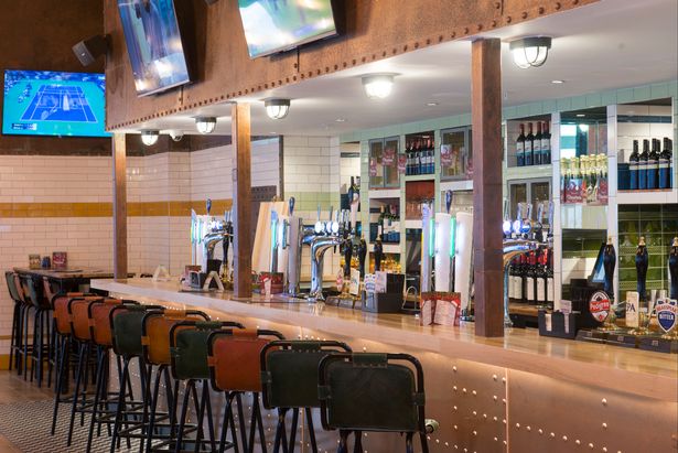 sports-bar-32