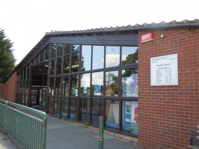 Woodley Library hosts craft and pamper evening