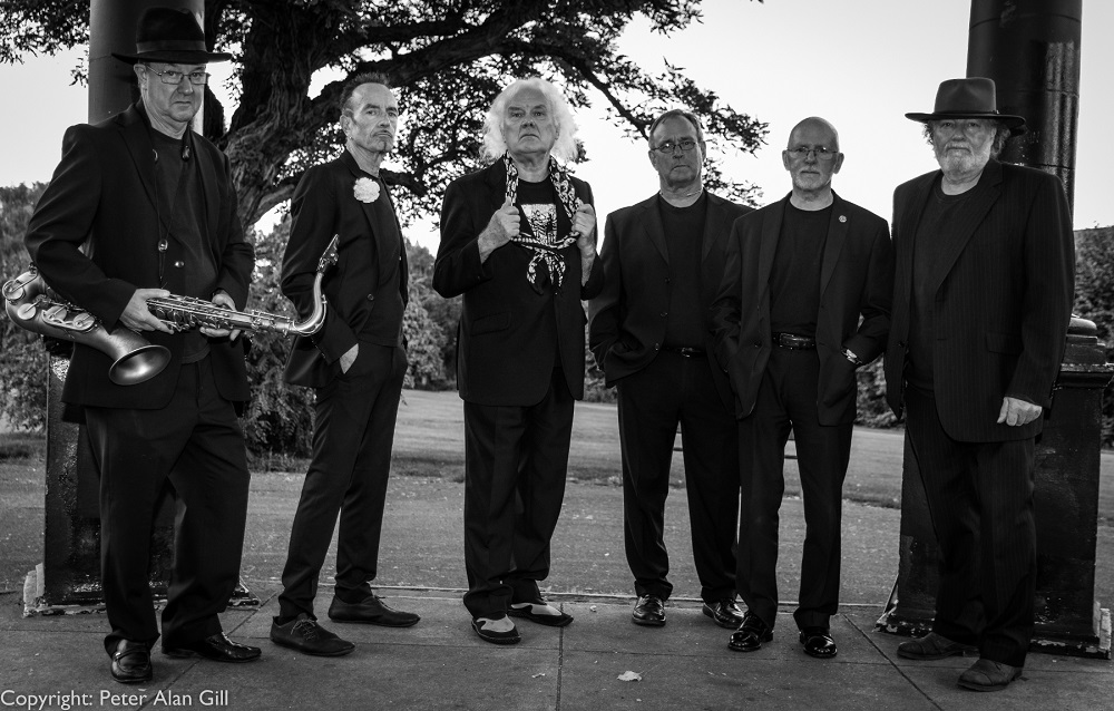 ALAN-CLAYSON-AND-THE-ARGONAUTS--2017--left-to-right--John-Harries--saxophones-and-flute---Pete-Cox--guitar---Alan-Clayson--Andy-Lavery--keyboards---Alan-Barwise--drums-and-Paul-Critchfield--bass-
