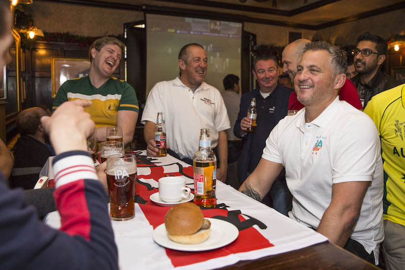 Cricket-legend--Darren-Gough-proves-to-be-the-supporters-supporter-at-a-London-pub--as-he-enjoys-a-pint-of-Greene-King-IPA-with-fans-and-watches-and-commentates-today-s-Ashes-game--6-