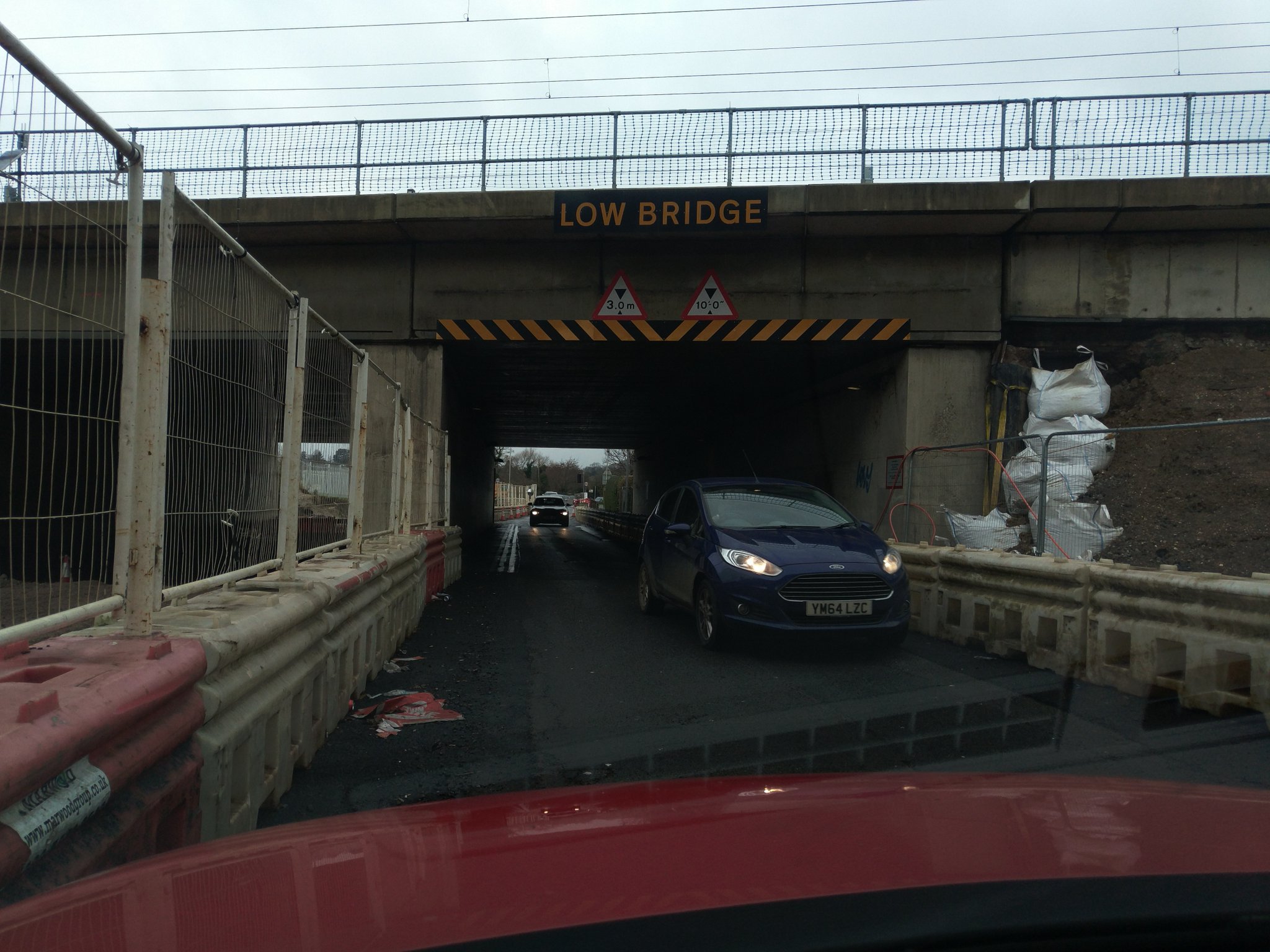 Fault leads to two hour delays in Cow Lane after lights get stuck on