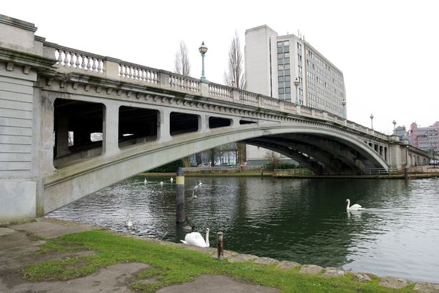 JAS_BRK_281014Reading_Bridge_1