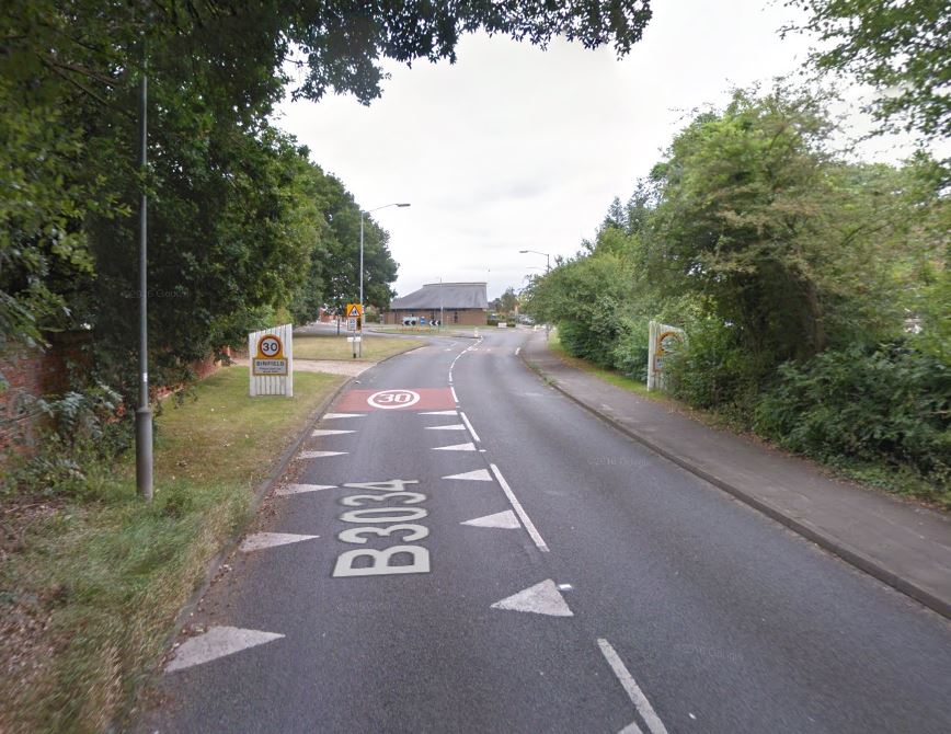 Road closed in Binfield after car overturns