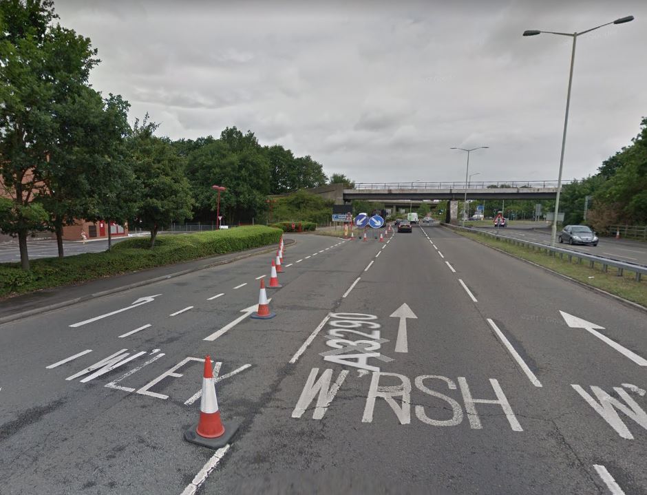 Cyclist taken to hospital after Showcase roundabout crash in Winnersh