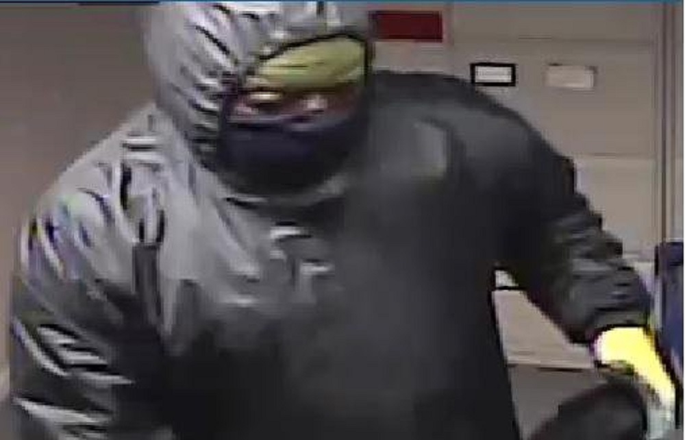 CCTV released after armed robbery in Earley
