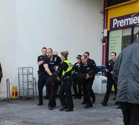 Arrest after dramatic scenes in Reading town centre