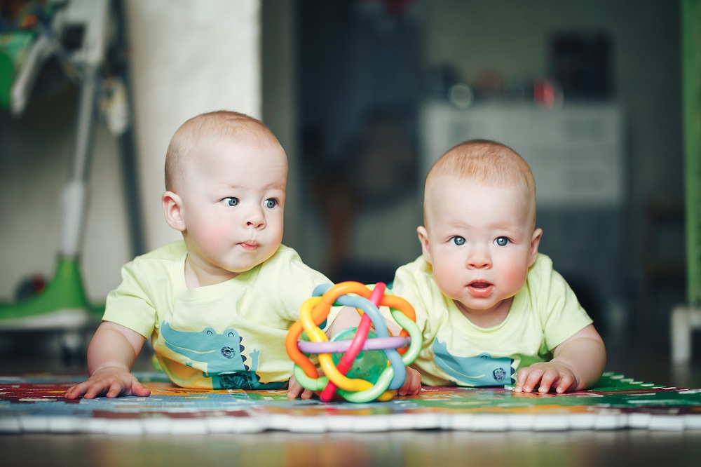Learn sign language to communicate with your baby in Cox Green