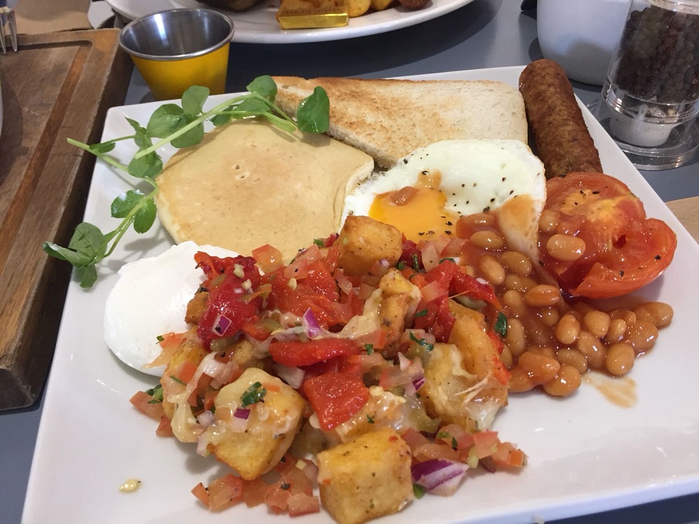 kmt_bkr_010218_yolkrestaurant_03