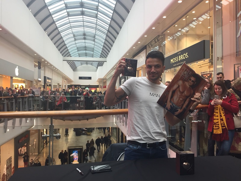 Peter Andre meets fans in Reading