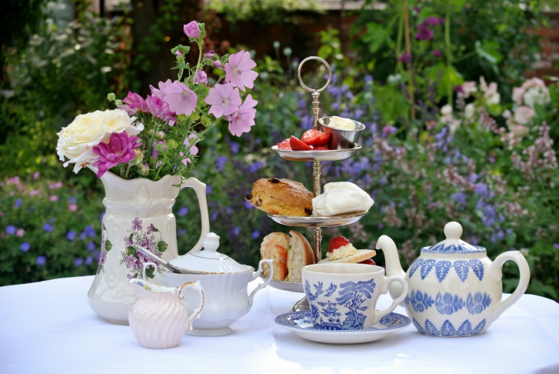 Have cake and socialise at Dedworth Stroke Cafe