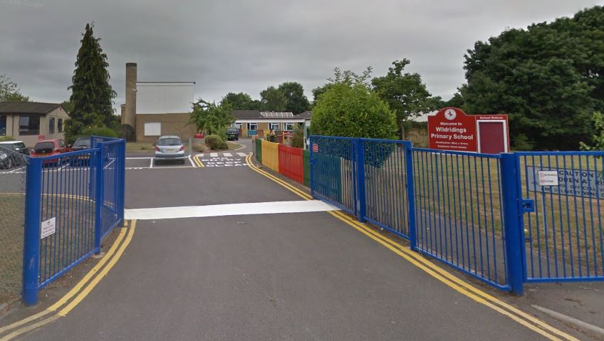 Bracknell school closed after outbreak of sickness bug