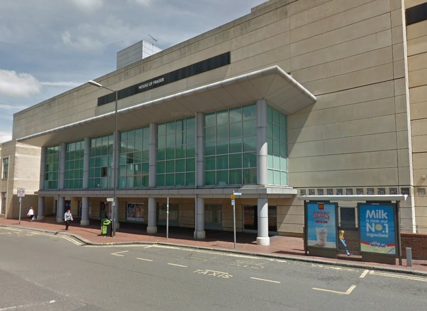 Taxi driver fined after illegally picking up passengers opposite Reading council offices