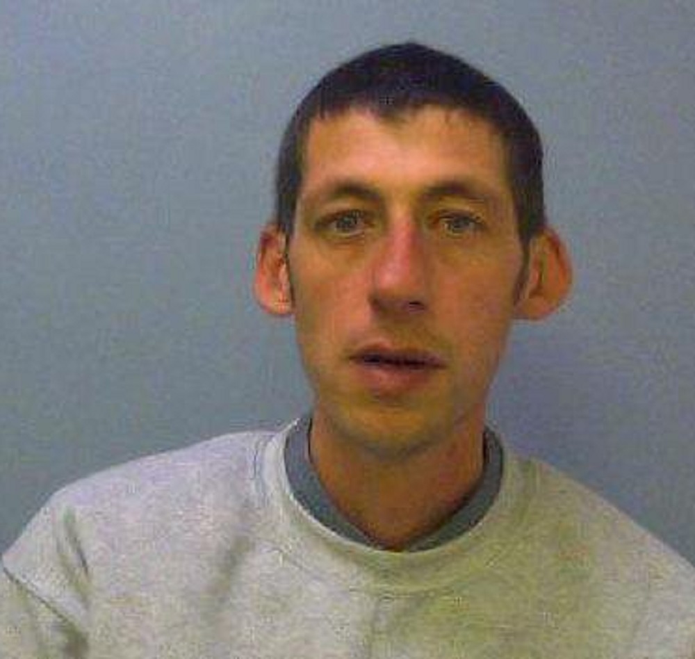 Slough robber jailed for punching victim and stealing phone