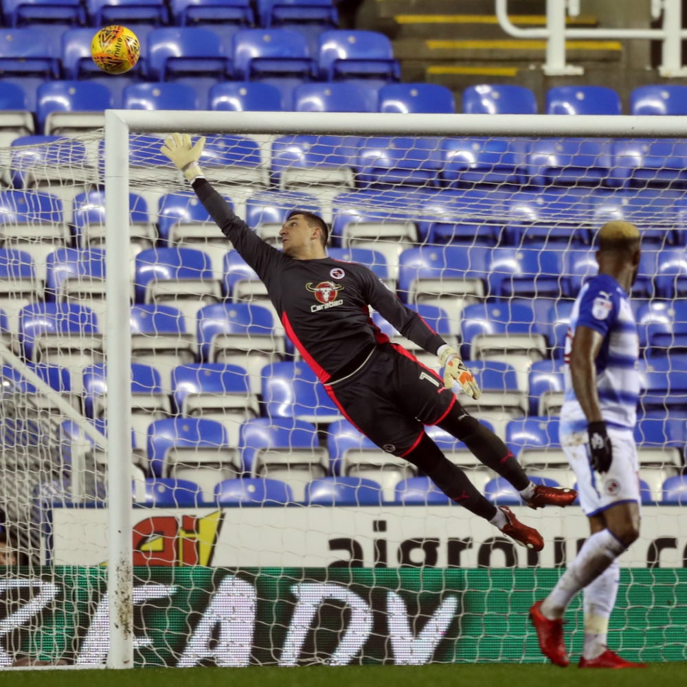 Reading FC writer Jonathan Low on Stam rumours, relegation concerns and Mannone
