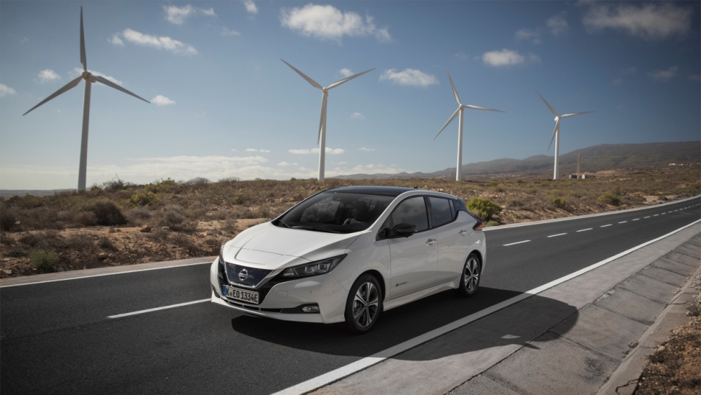 Nissan-Leaf_150318