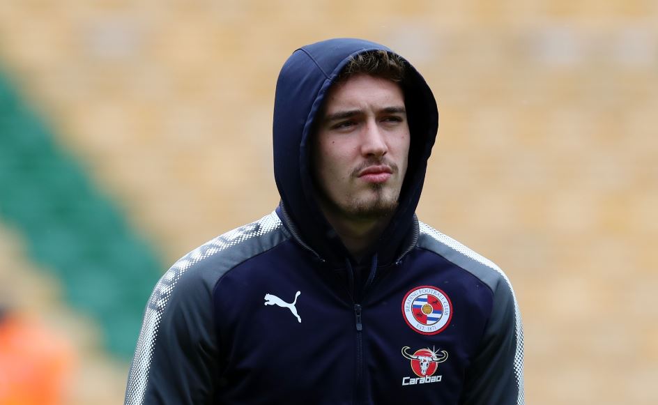 Smith and Kelly start for Reading FC at Norwich City