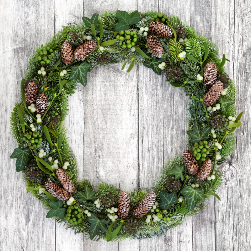 Learn to make a wreath this Easter at Burghclere