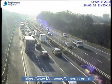 Recap updates as seven cars involved in crash on M4 in Reading