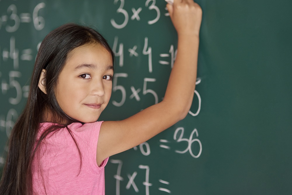 young-girl-doing-maths-_130318