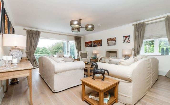JA_BRK_130418_Caversham_home_11