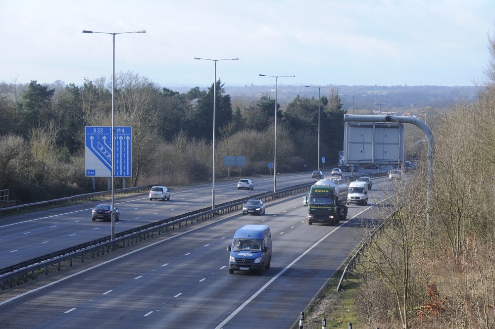Recap updates after two car crash on M4
