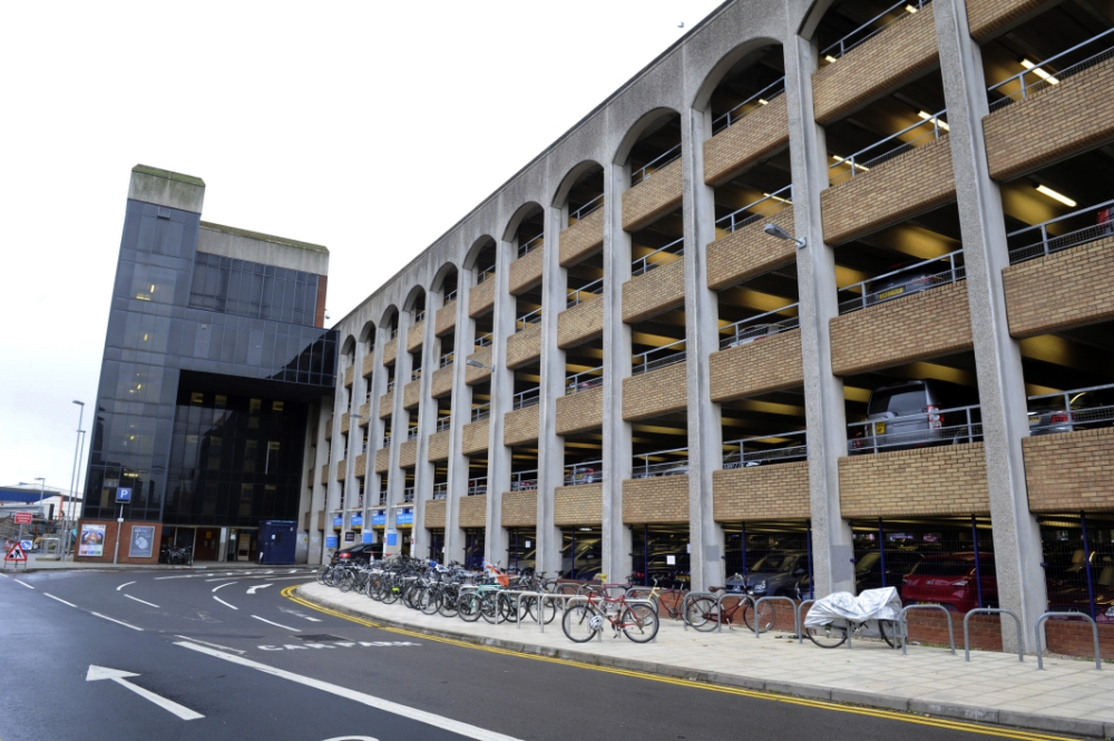 Reading station car park fails to reopen after 10 week closure