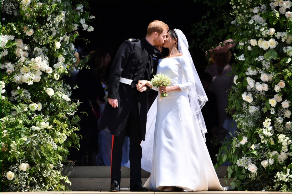 JS152418778kiss_Ben-STANSALLgetty