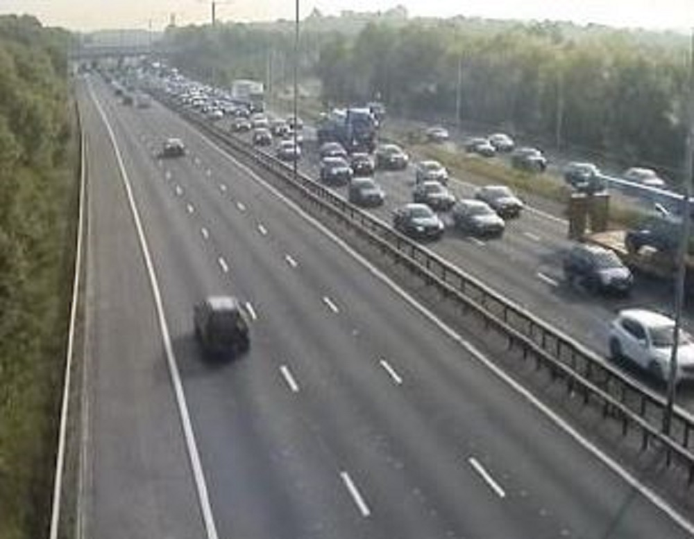 Recap updates after crash near Reading on M4