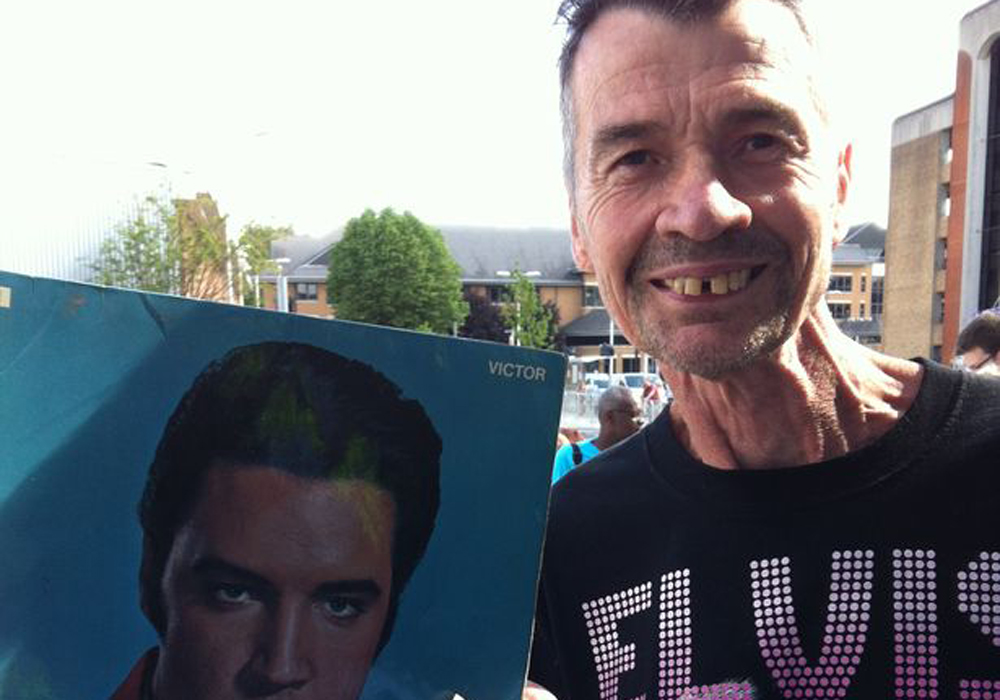 Reading-Elvis-110518