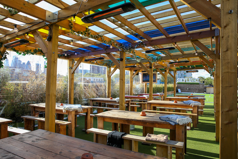 TW-SkyBar1