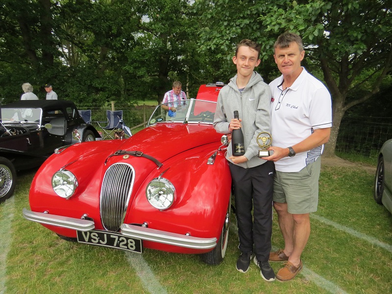 hurst-140518-car