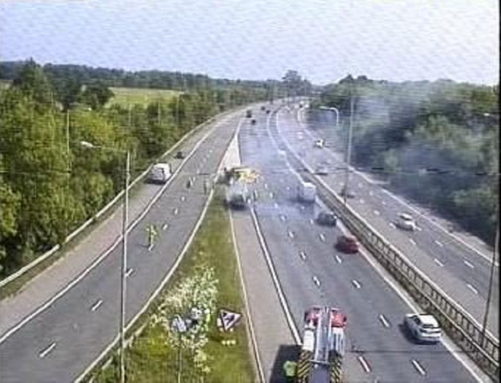 Recap updates after vehicle catches fire on M4
