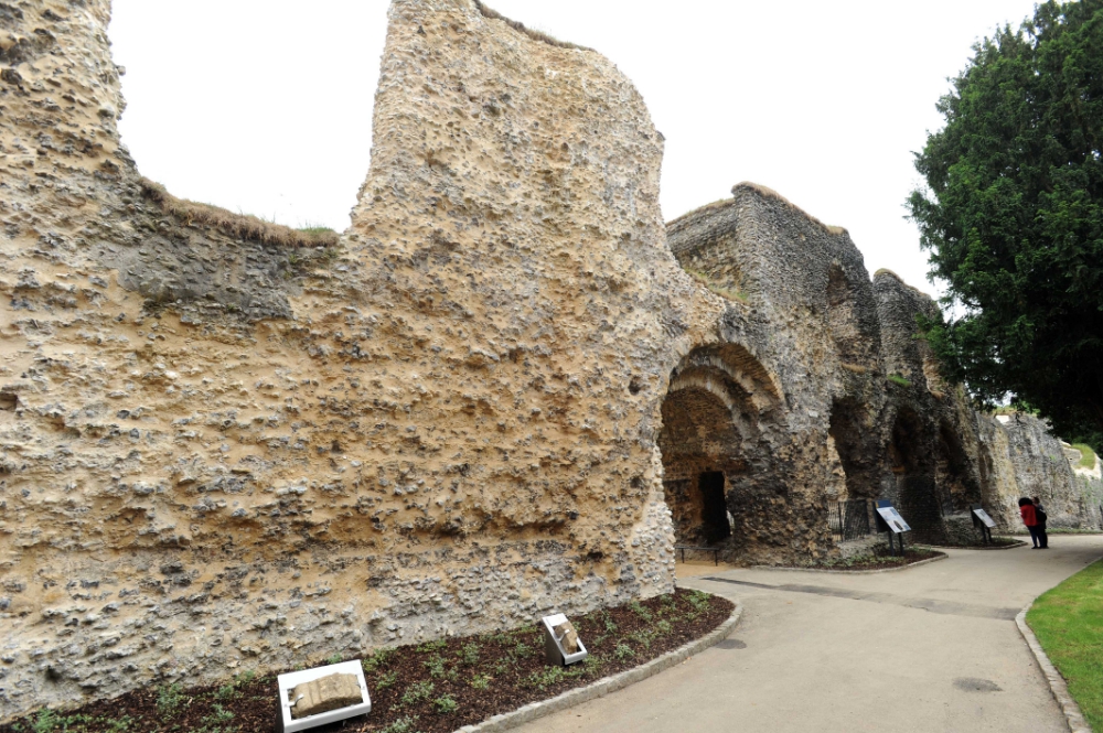 Abbey-Ruins-_070618--12--1