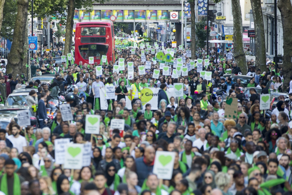 Grenfell-walk_150618