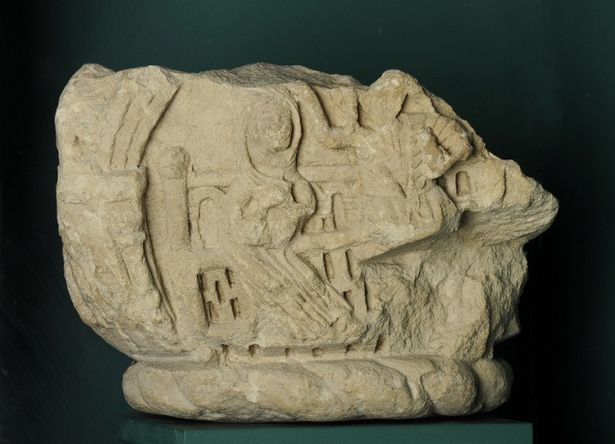 The-Coronation-of-the-Virgin-Mary-capital12th-century