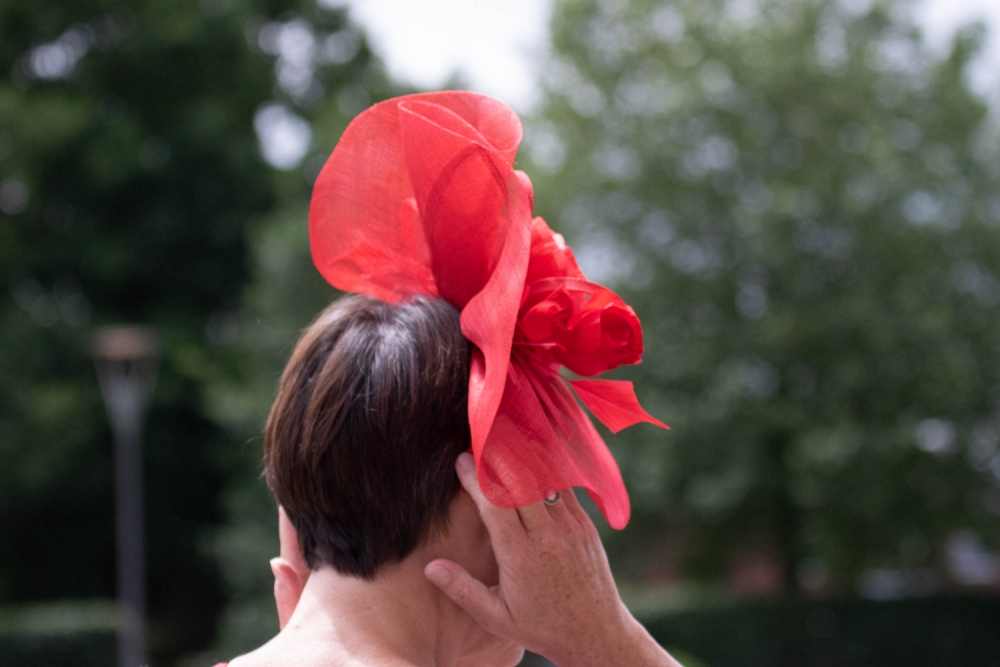 hat-holding-200618--18-