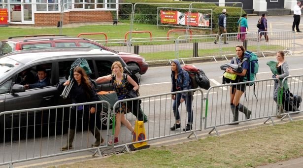 Reading-Festival-fans-14-_240718-1