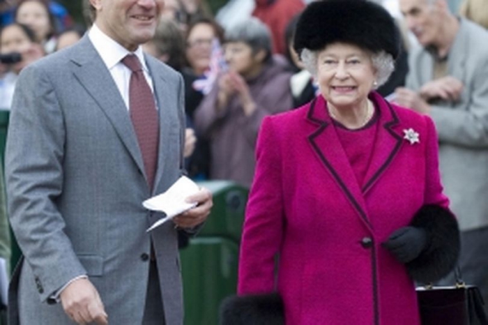Queen-Ravenswood-Village-1