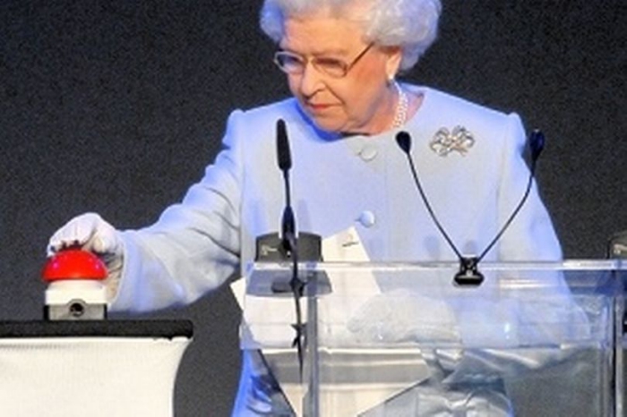 Queen-Wellington-College