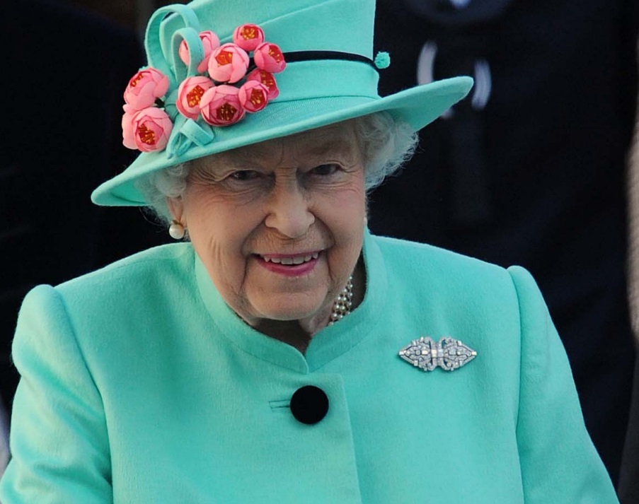Queen's Bracknell visit costs taxpayer £35,000 getreading