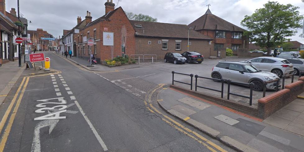 Man found unconscious in Wokingham town centre after being attacked