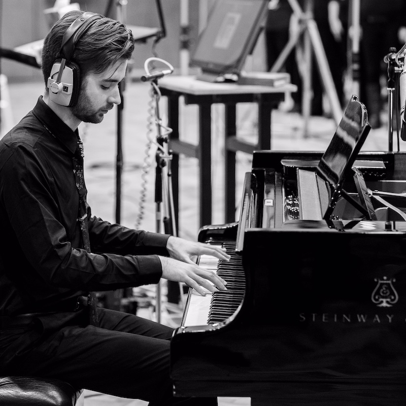 Reading-Rock-Choir-record-at-Iconic-Abbey-Road-Studios2